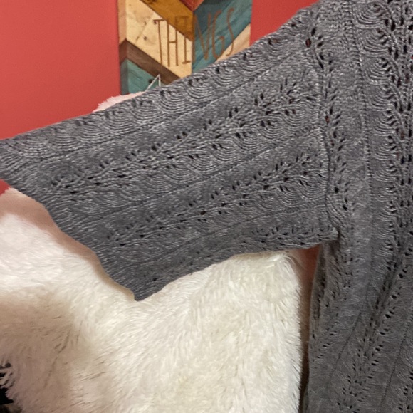 Gray Sweater - Picture 5 of 6